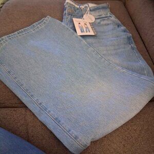 ✨ NWT 9th & Main Wide Leg Jeans | Light Wash | High Rise | Size 6
